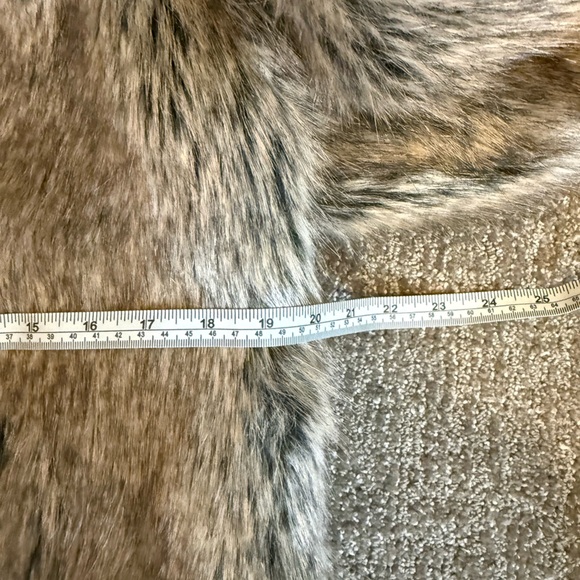 NWT SpiritHoods Direwolf Women’s Long Faux Fur Coat Heavy Warm Jacket XS - Picture 11 of 12